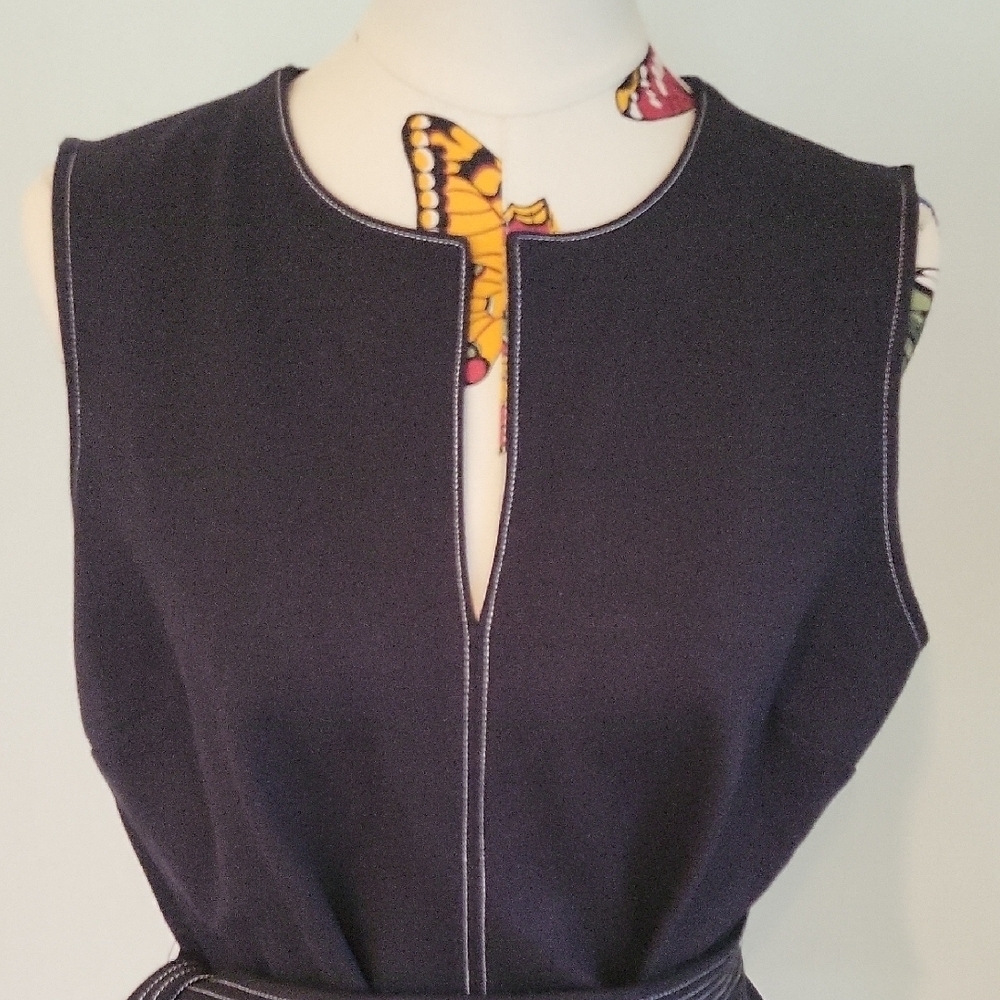 SPANX Black Perfect Tie Sleeveless Waist Top With Tie Vneck Size Large - Picture 3 of 8